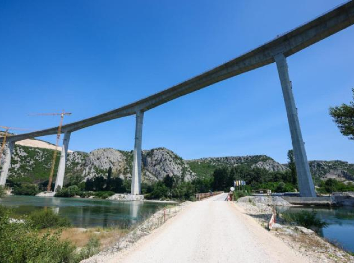 Najveći most u BiH pukao, niko ne zna kako ga popraviti